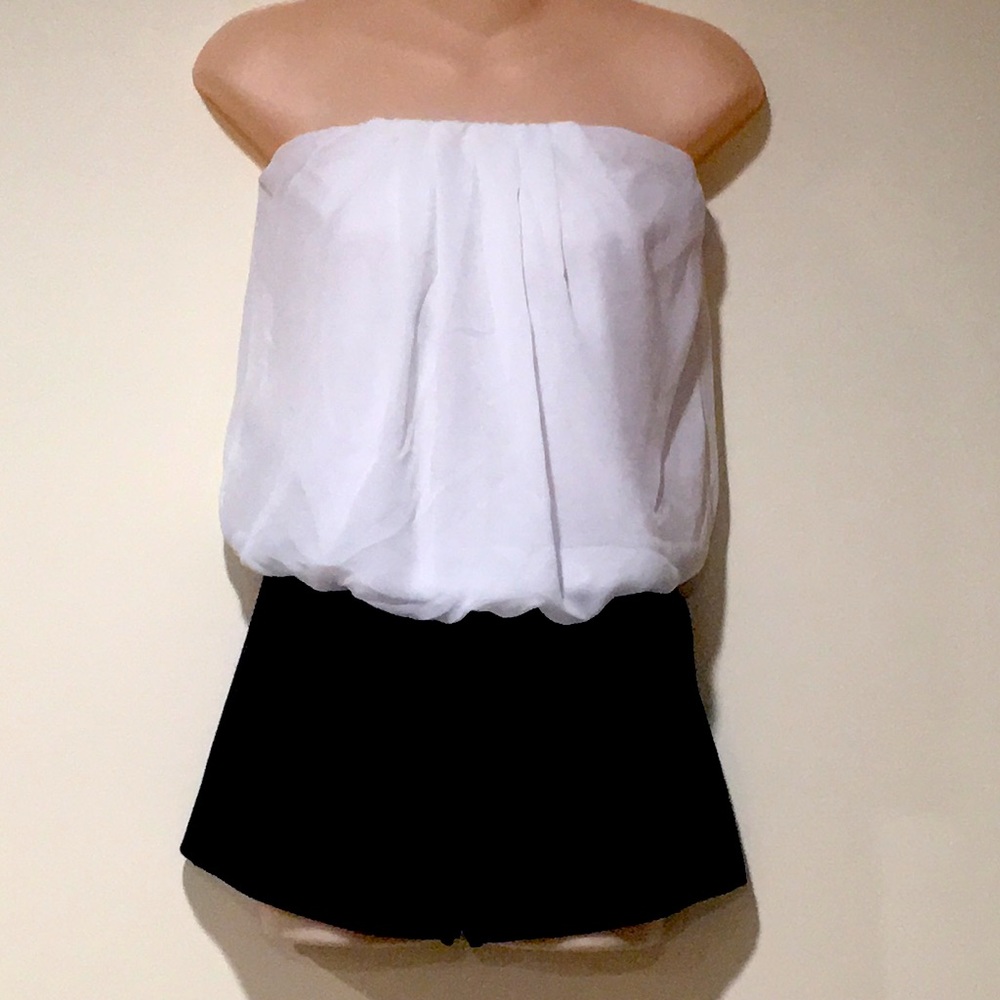 Stunning strapless romper by Body Central XS